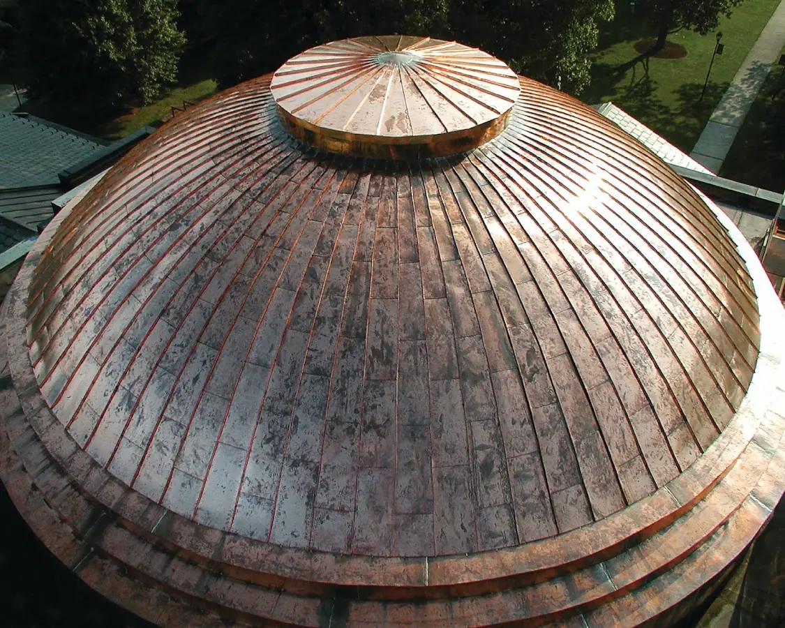 Craftsman Roofing crew installing a new roof in Salem Lakes